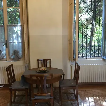 Lo Studio Del Pittore アパート *